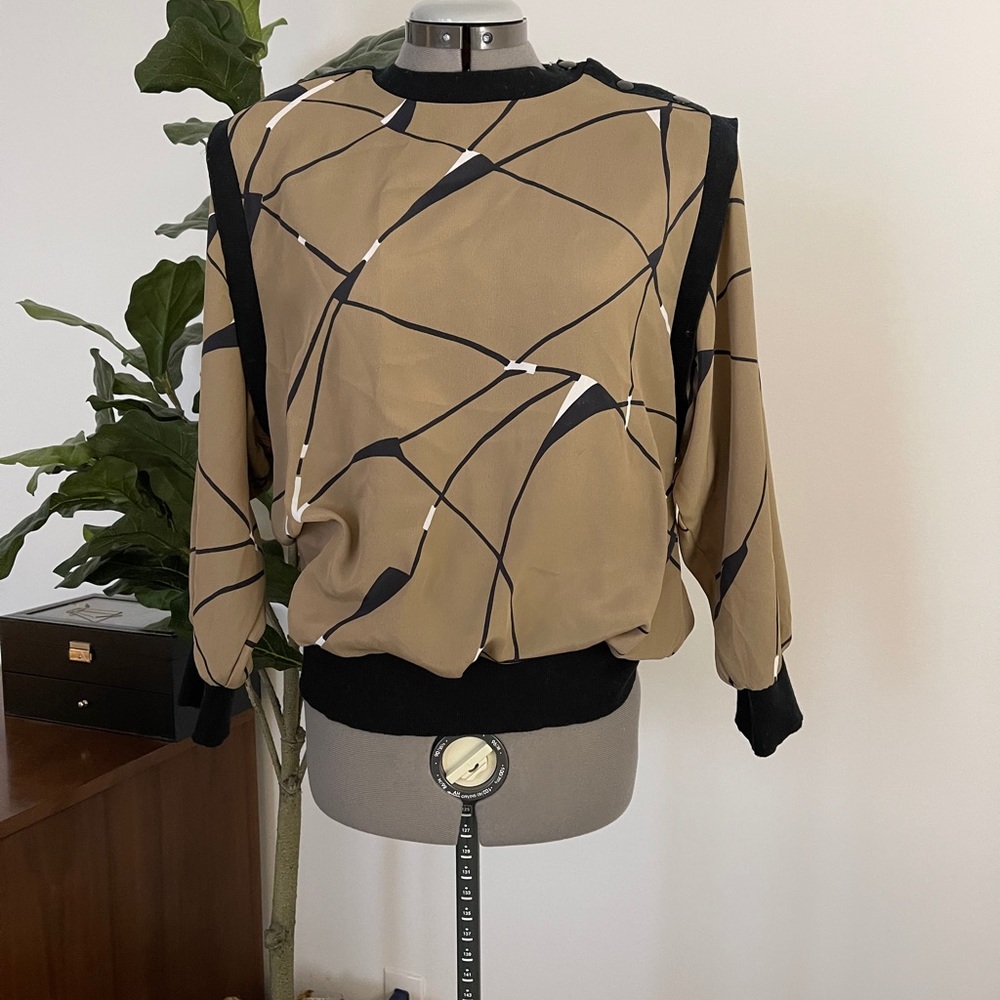 Vintage 80’s Top w shoulder pads